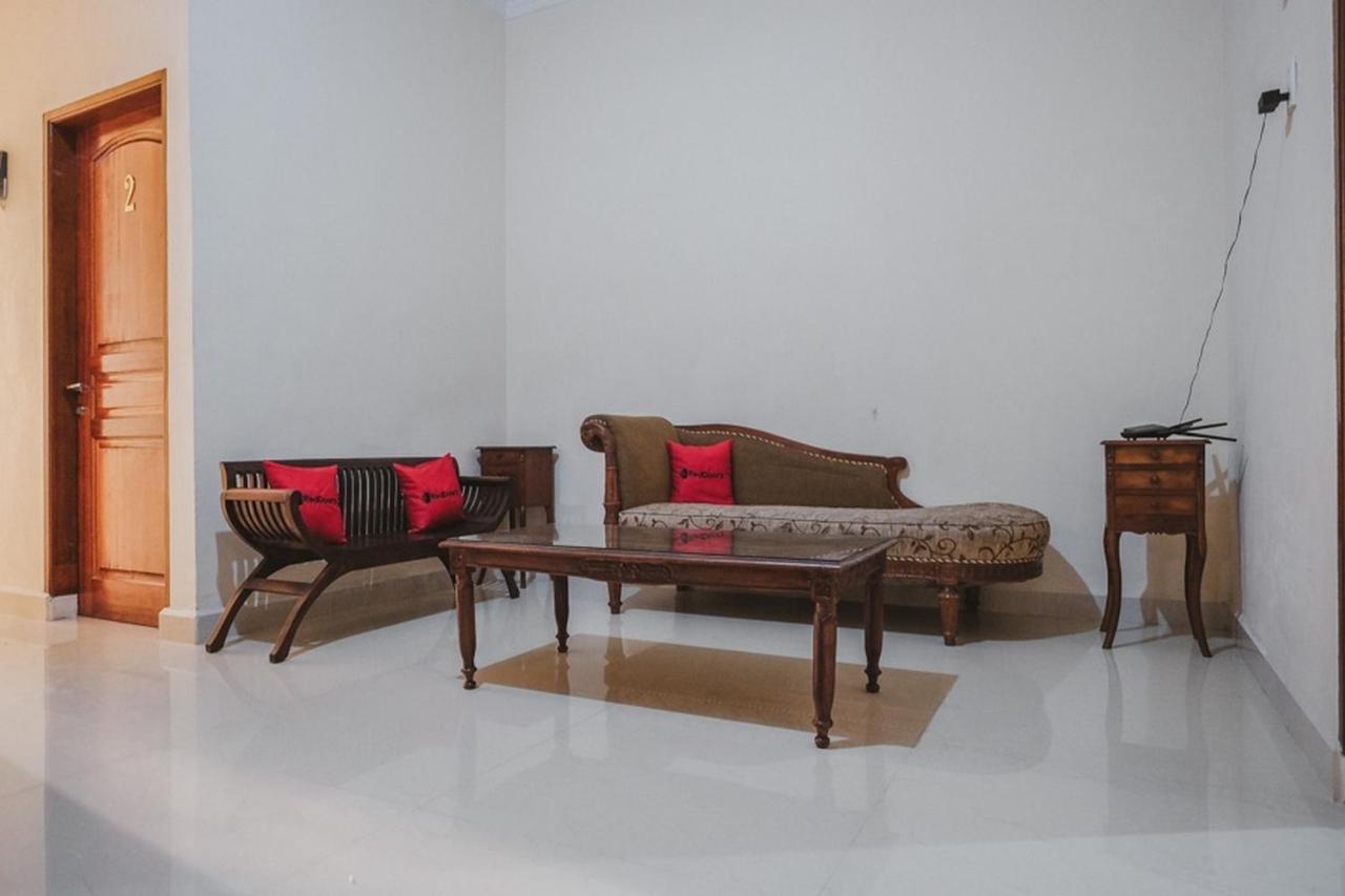 Reddoorz Near Ringroad City Walks Medan Exterior photo
